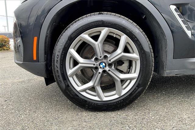 Photo of 2023 Jet Black BMW X3