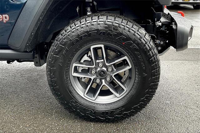 Photo of 2025 Fathom Blue Pearlcoat Jeep Gladiator