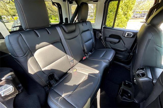 Photo of 2025 Granite Crystal Metallic Clearcoat Jeep Wrangler