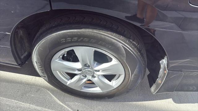 Photo of 2014 Black Nissan Quest