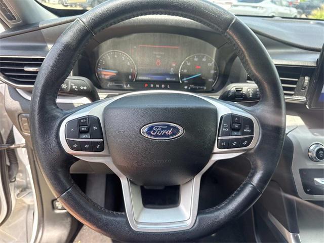 Photo of 2023 White Ford Explorer
