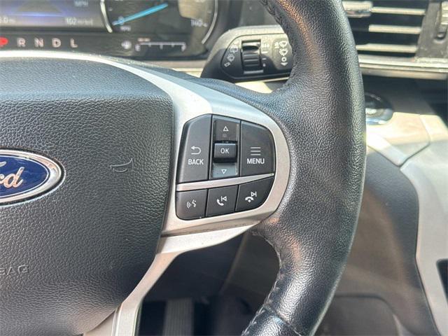 Photo of 2023 White Ford Explorer