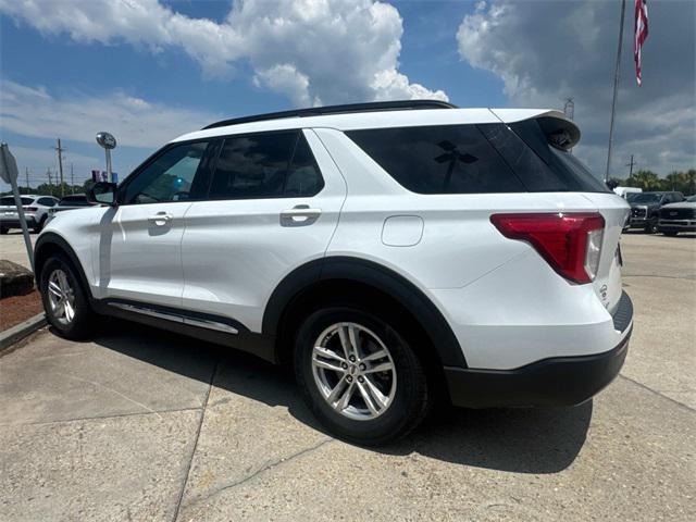 Photo of 2023 White Ford Explorer