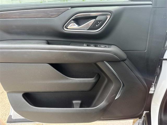 Photo of 2023 Summit White Chevrolet Tahoe
