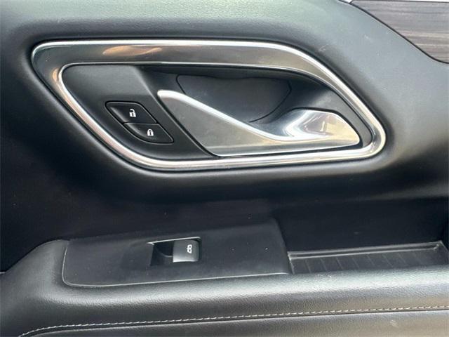 Photo of 2023 Summit White Chevrolet Tahoe