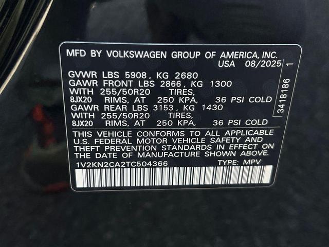 Photo of 2026 Deep Black Pearl Volkswagen Atlas