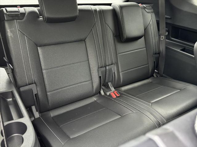 Photo of 2023 Deep Black Volkswagen Atlas