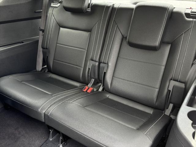 Photo of 2023 Deep Black Volkswagen Atlas