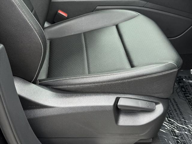 Photo of 2023 Deep Black Volkswagen Atlas