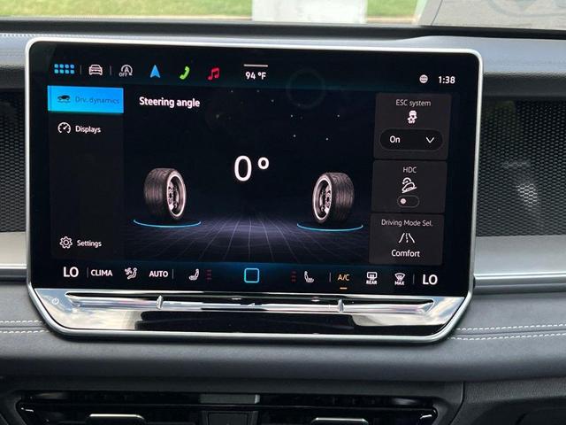 Photo of 2025 White Pearl Volkswagen Tiguan