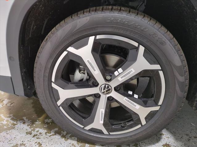 Photo of 2025 Pure White Volkswagen Tiguan