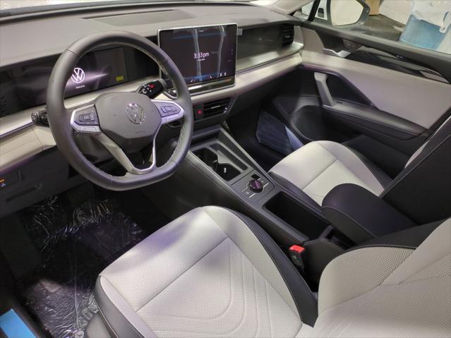 Photo of 2025 Pure White Volkswagen Tiguan