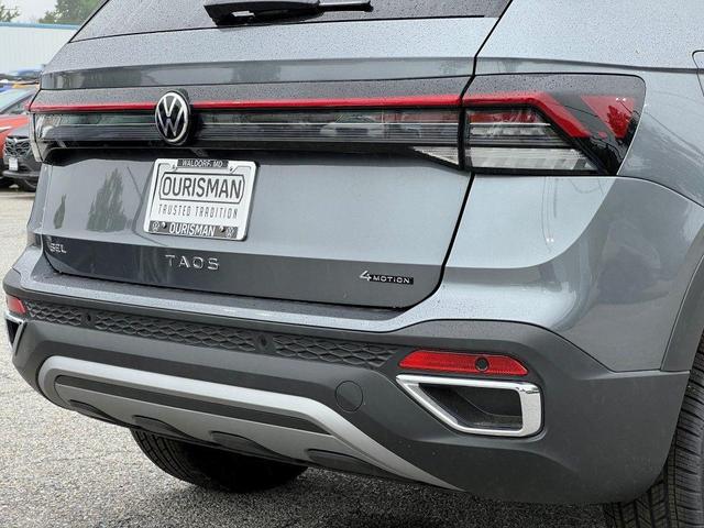 Photo of 2025 Platinum Volkswagen Taos