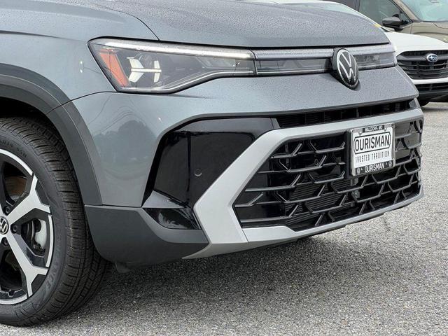 Photo of 2025 Platinum Volkswagen Taos