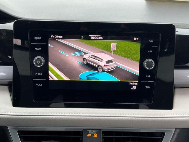 Photo of 2025 Platinum Volkswagen Taos