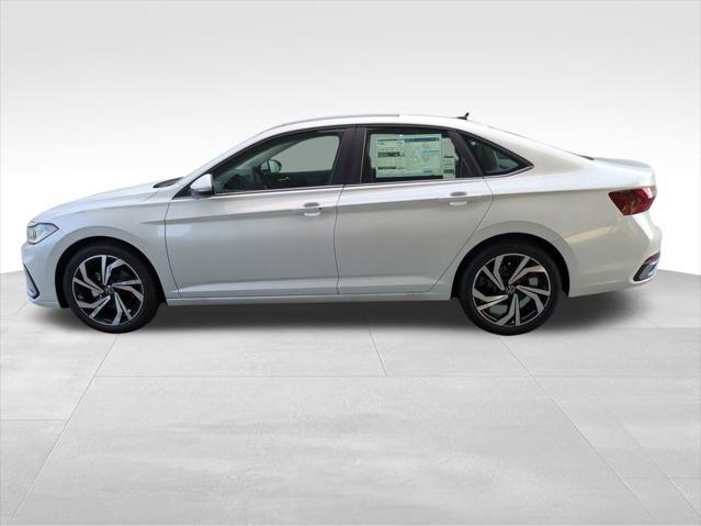 Photo of 2025 White Pearl Volkswagen Jetta