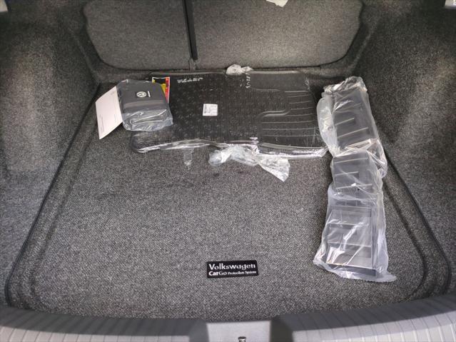 Photo of 2025 White Pearl Volkswagen Jetta