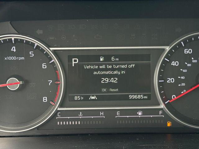 Photo of 2022 Wolf Gray Kia Sorento