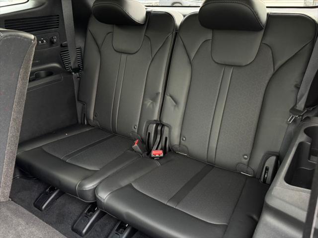 Photo of 2022 Wolf Gray Kia Sorento