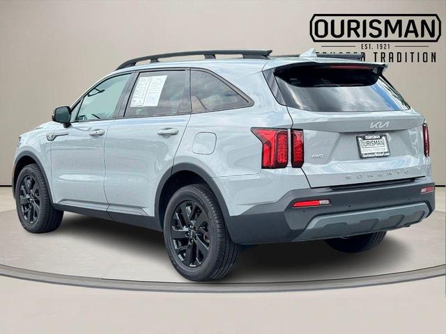 Photo of 2022 Wolf Gray Kia Sorento