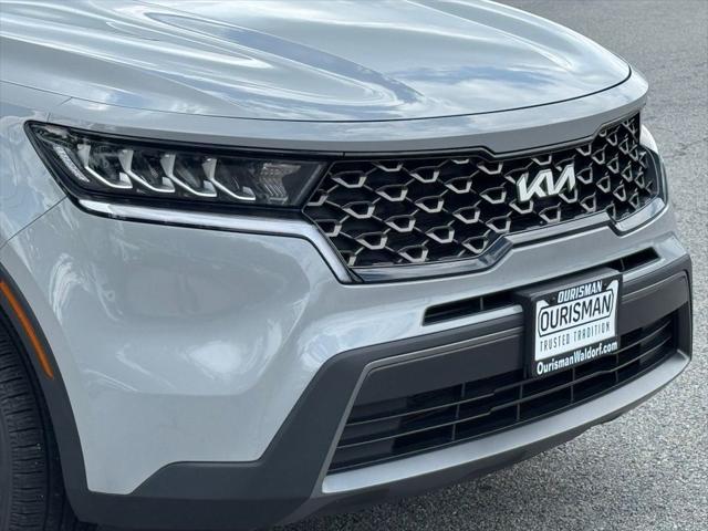 Photo of 2022 Wolf Gray Kia Sorento