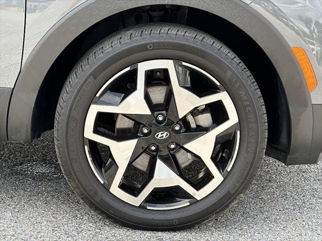 Photo of 2024 Hampton Gray Hyundai SANTA CRUZ