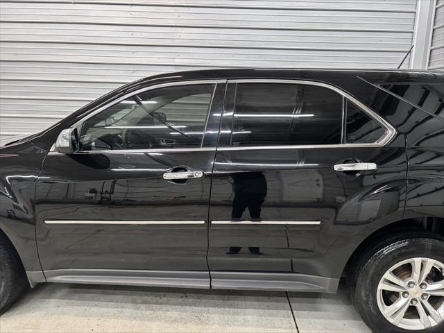 Photo of 2017 Black Chevrolet Equinox