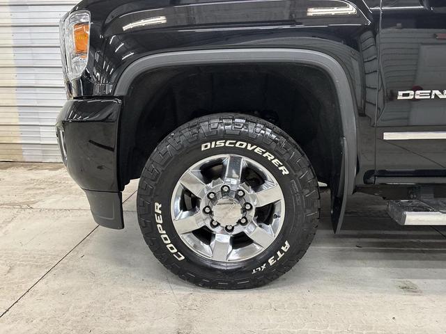 Photo of 2017 Onyx Black GMC Sierra 3500