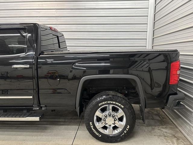 Photo of 2017 Onyx Black GMC Sierra 3500