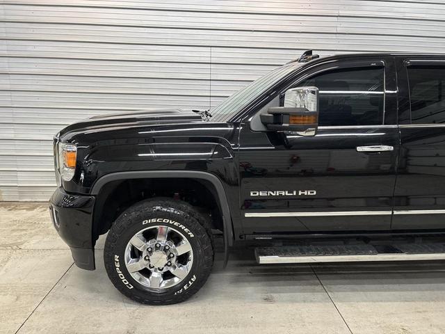 Photo of 2017 Onyx Black GMC Sierra 3500