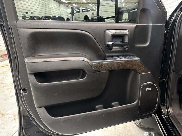 Photo of 2017 Onyx Black GMC Sierra 3500