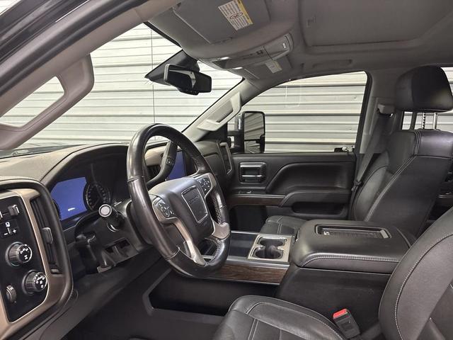 Photo of 2017 Onyx Black GMC Sierra 3500