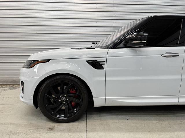 Photo of 2018 White Land Rover Range Rover Sport