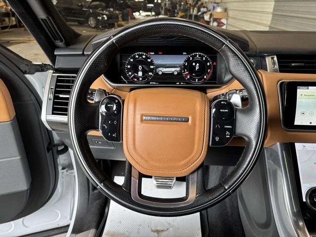 Photo of 2018 White Land Rover Range Rover Sport