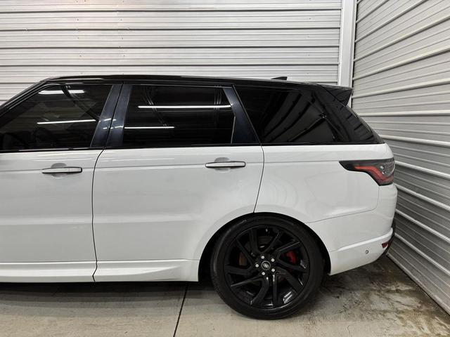 Photo of 2018 White Land Rover Range Rover Sport