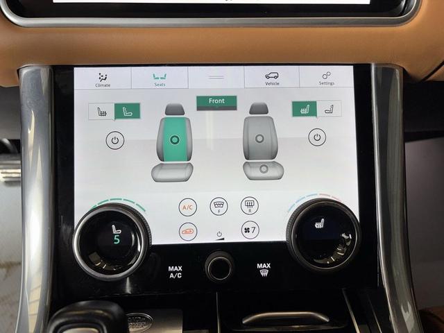 Photo of 2018 White Land Rover Range Rover Sport