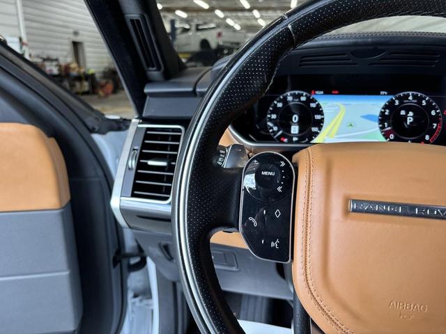 Photo of 2018 White Land Rover Range Rover Sport
