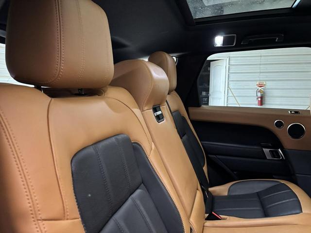Photo of 2018 White Land Rover Range Rover Sport