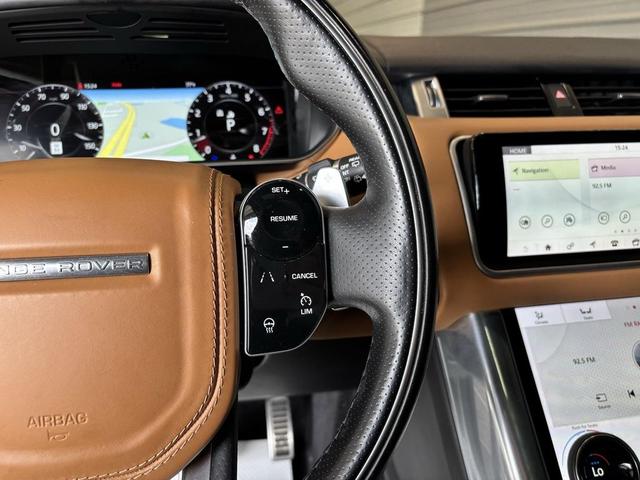 Photo of 2018 White Land Rover Range Rover Sport