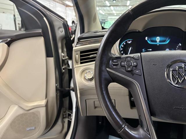Photo of 2015 Champagne Silver Metallic Buick LaCrosse