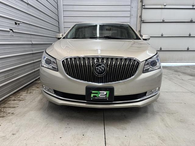 Photo of 2015 Champagne Silver Metallic Buick LaCrosse