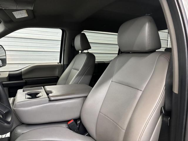 Photo of 2022 Oxford White Ford F-250