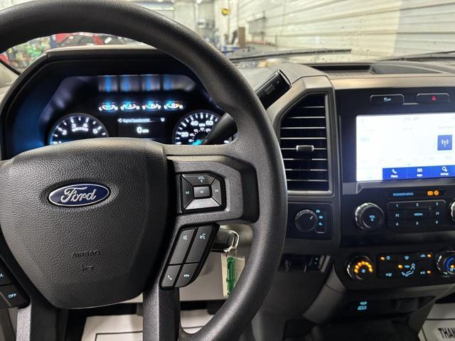 Photo of 2022 Oxford White Ford F-250