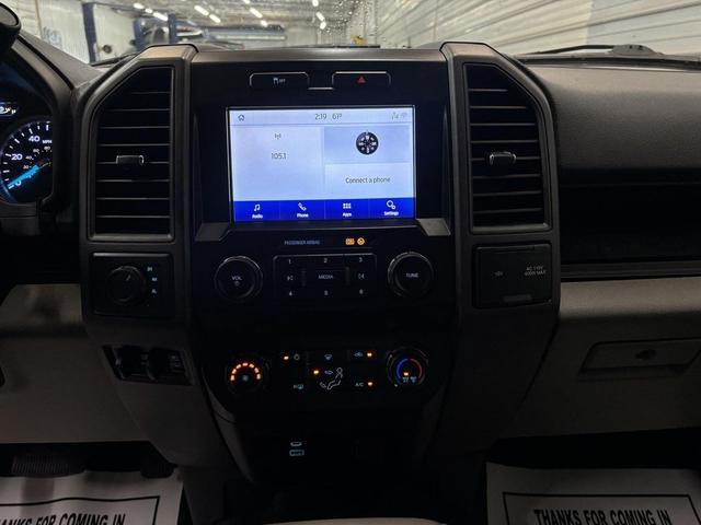 Photo of 2022 Oxford White Ford F-250