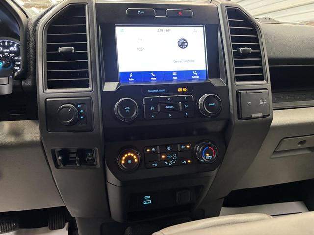 Photo of 2022 Oxford White Ford F-250
