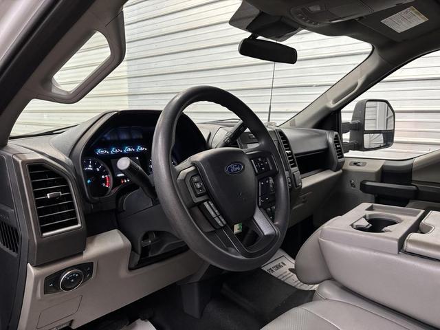 Photo of 2022 Oxford White Ford F-250