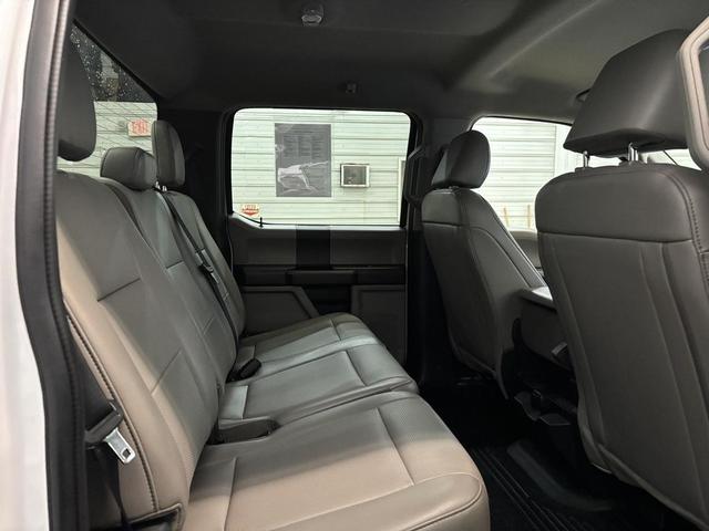 Photo of 2022 Oxford White Ford F-250