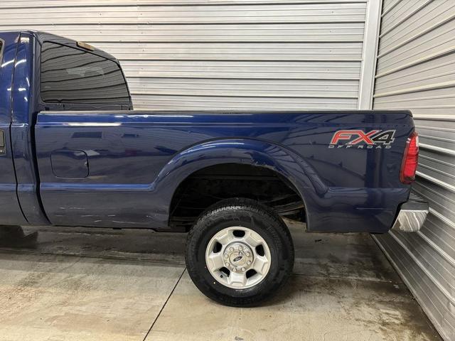 Photo of 2011 Dark Blue Pearl Metallic Ford F-350