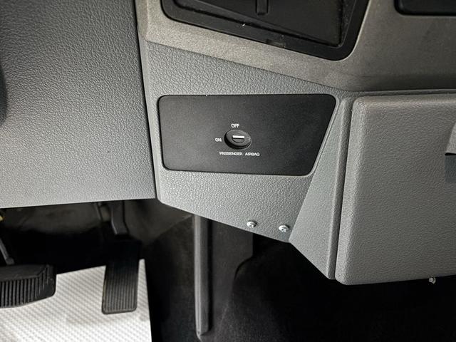 Photo of 2011 Dark Blue Pearl Metallic Ford F-350