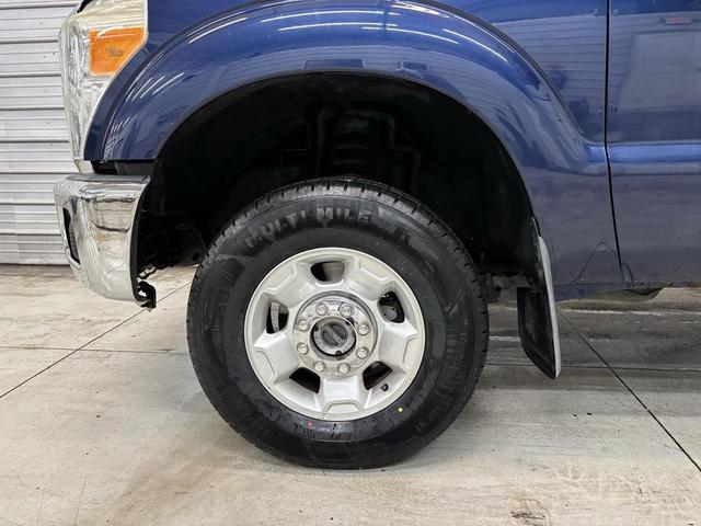 Photo of 2011 Dark Blue Pearl Metallic Ford F-350